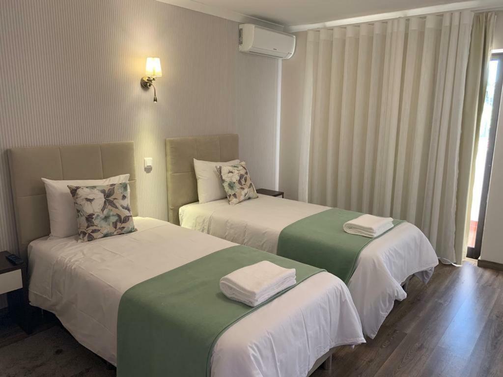 Alojamento Restaurante Dom Dinis Вила-Нова-ди-Пояриш Экстерьер фото